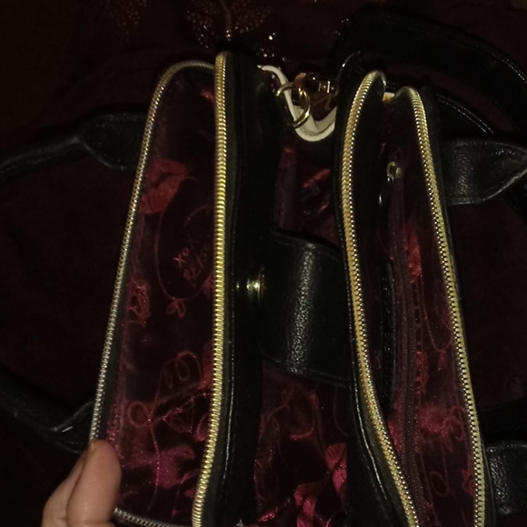 Cute betsey johnson purse - Picture 3 of 7